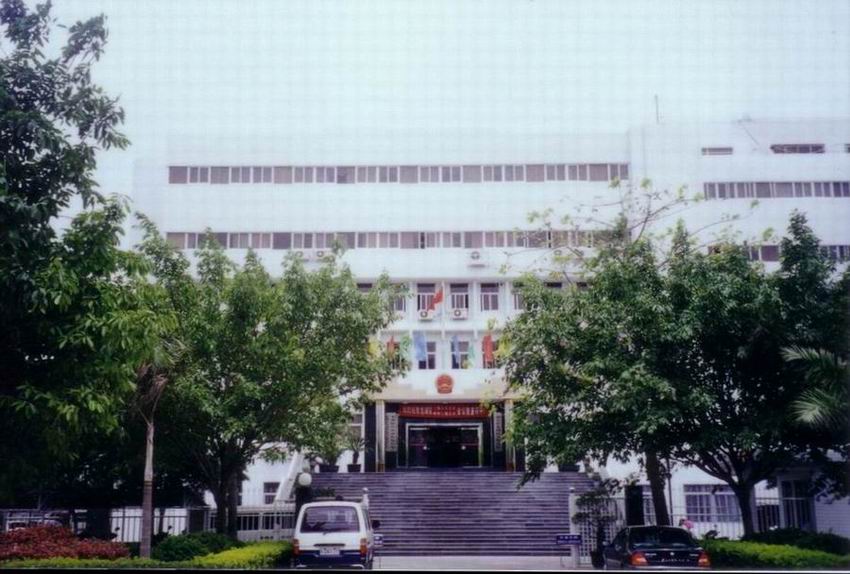 汕頭市龍湖區人民法院